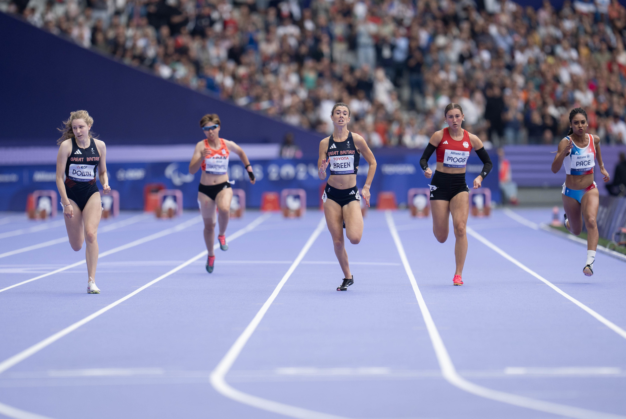 Olivia Breen competing in the T38 100m at the Paralympic Games